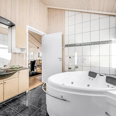 Semesterbostad Asgard - 800m To The Fjord By Interhome